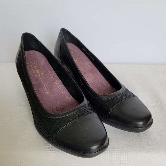 CLARKS Artisan Neala Moon Slip-On Wedge Pumps- Black color- Women's Size 9M - Picture 7 of 12